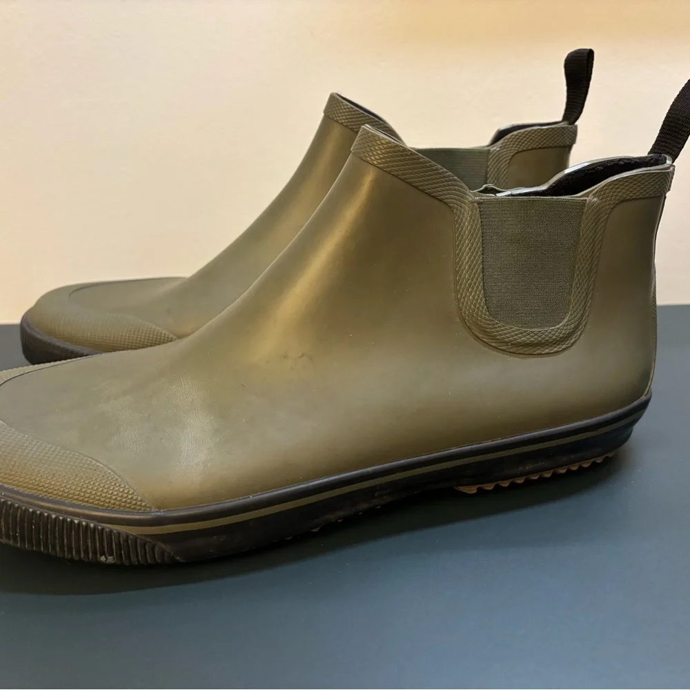 Tretorn Olive Green Low-Cut Waterproof Slip-On Boots EU 43 US Men’s 8.5